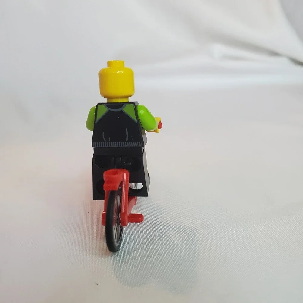 LEGO City Vehicle Red Bicycle And Minifigure Town city